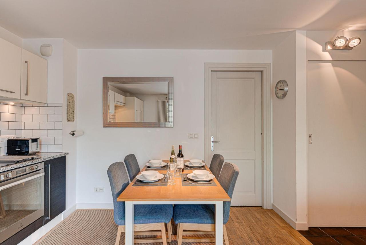 Apartment Cosmiques - Alpes Travel - Central Chamonix - Sleeps 4 Extérieur photo